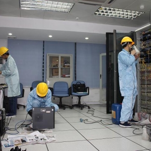 通信機房帶電清洗
